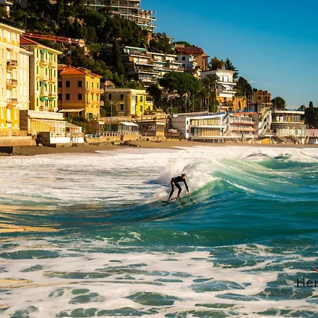 Prestige - Sea View - Free Parking Varazze