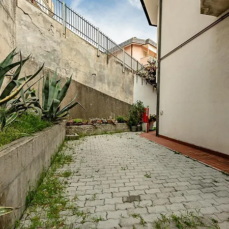 Prestige - Sea View - Free Parking Daire